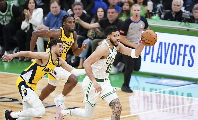 Boston Celtics Kalahkan Pacers di Game 1 Final Wilayah