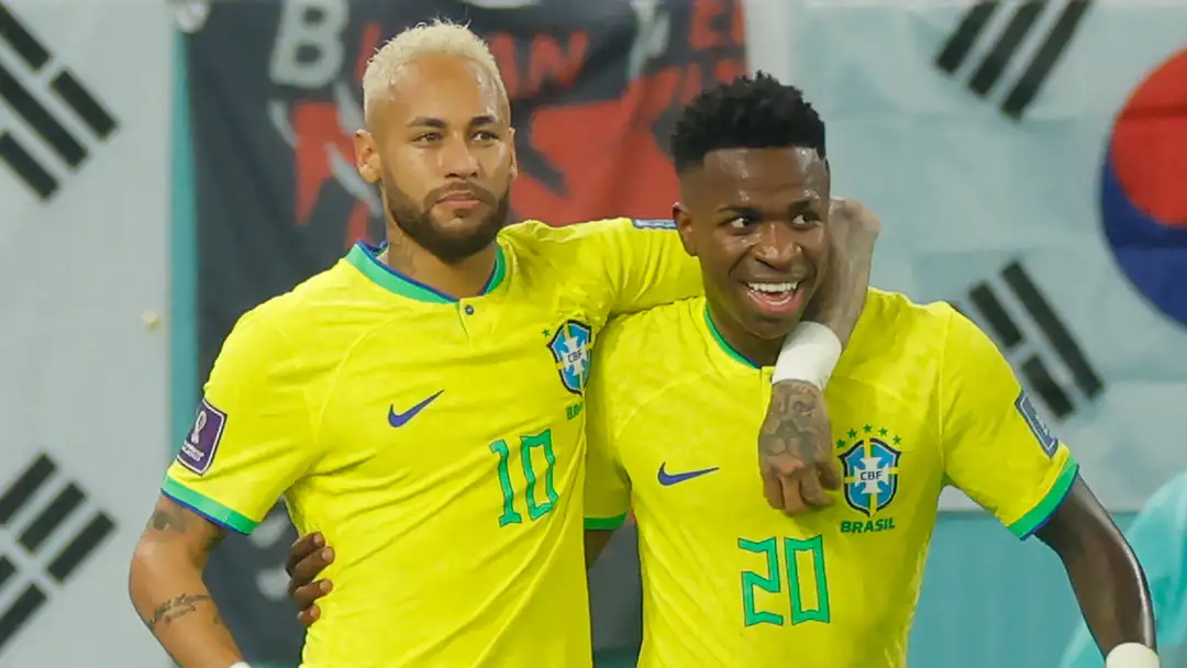 Neymar Bercanda Sebut Vinicius Jr. Pemain ‘Paling Tidak Menarik’ yang Pernah Setim dengannya