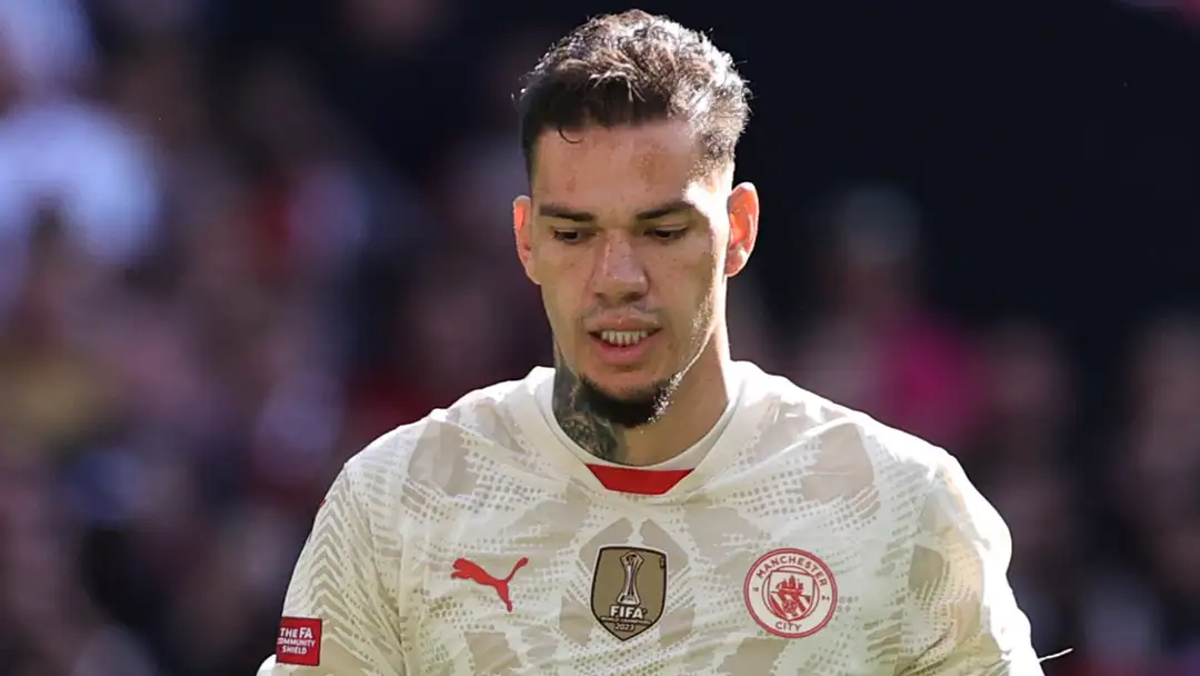 Ederson Moraes Tetap di Manchester City