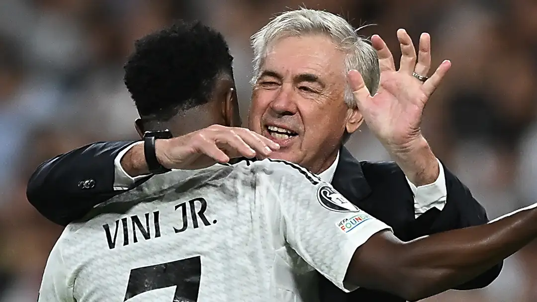 Carlo Ancelotti Puji Vinicius Jr dalam Pidato Penerimaan Penghargaan Pelatih Terbaik Tahun Ini