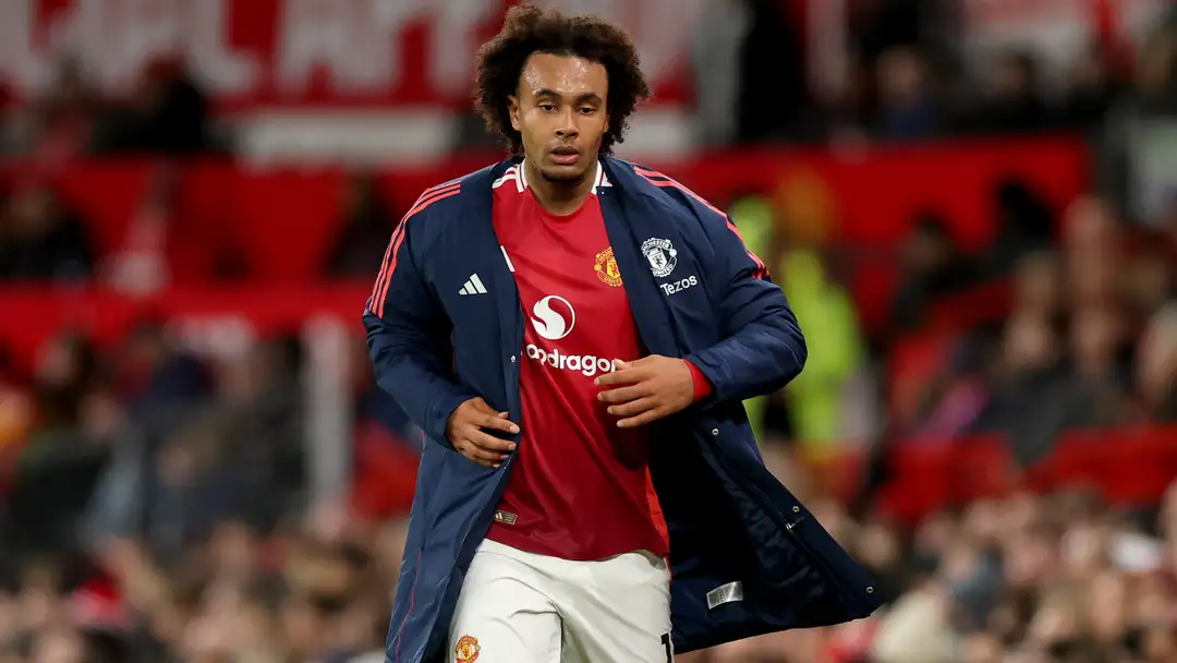 Joshua Zirkzee Menangis di Terowongan Old Trafford Setelah Diejek Fans