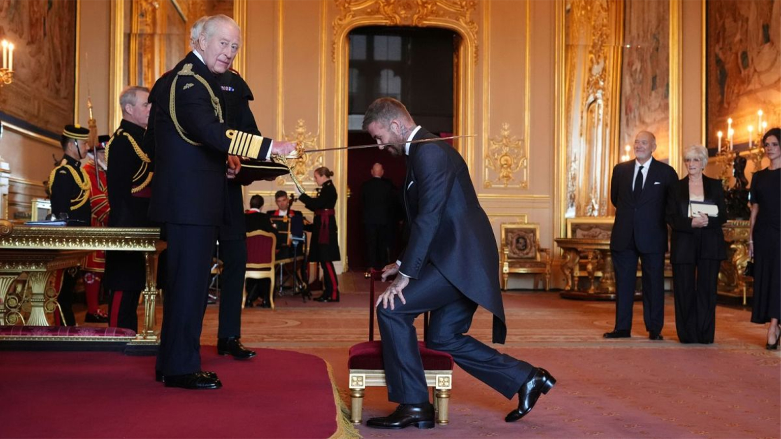 David Beckham dinobatkan menerima gelar Sir di Windsor Castle