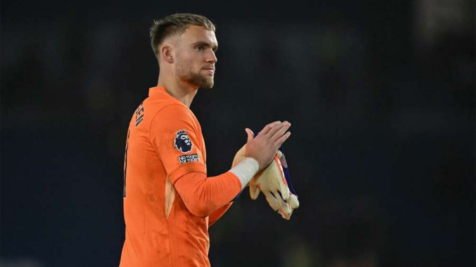 Tottenham pantau Verbruggen dan Van Hecke dari Brighton