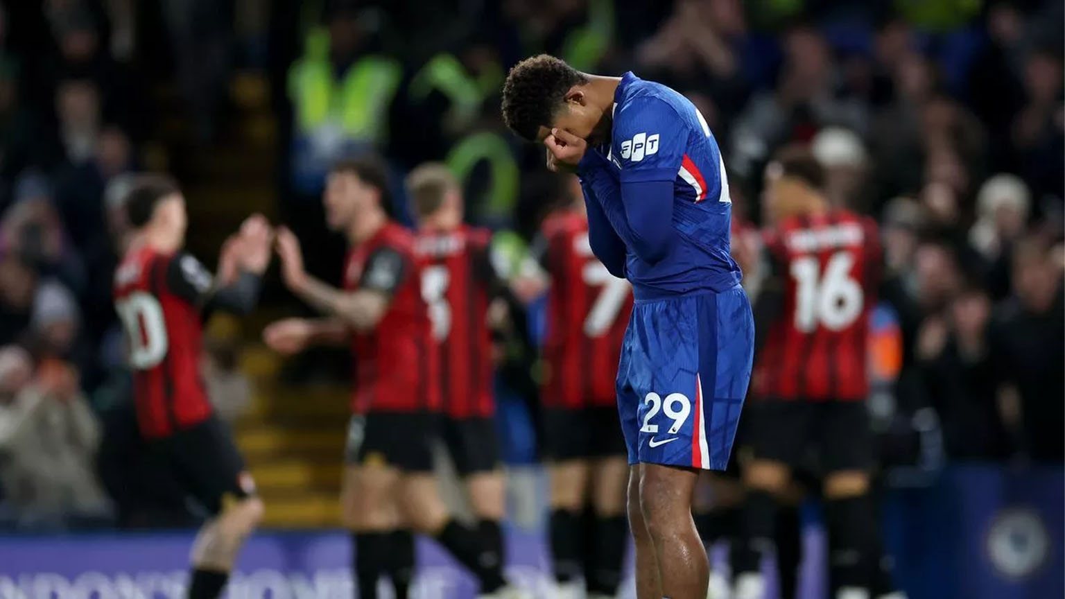 Chelsea buang keunggulan saat Fofana memimpin lini belakang