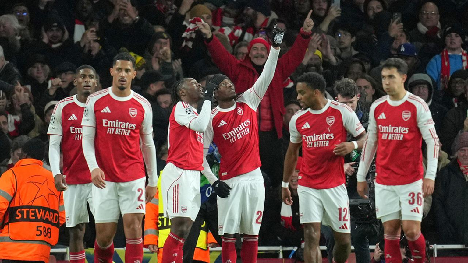Gol Madueke Arsenal saat pertandingan liga